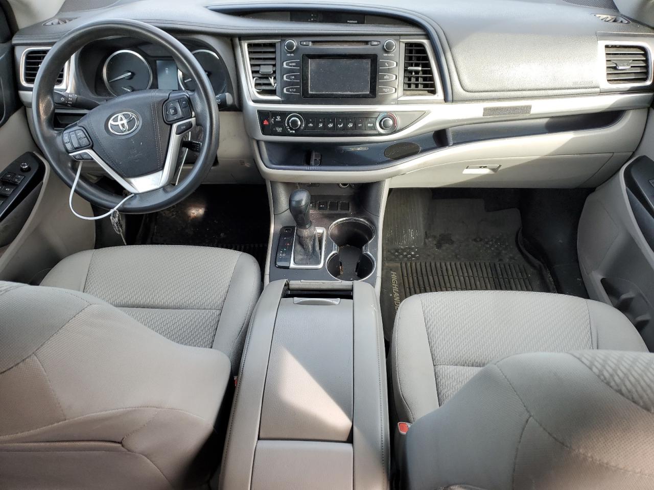 TOYOTA HIGHLANDER LE