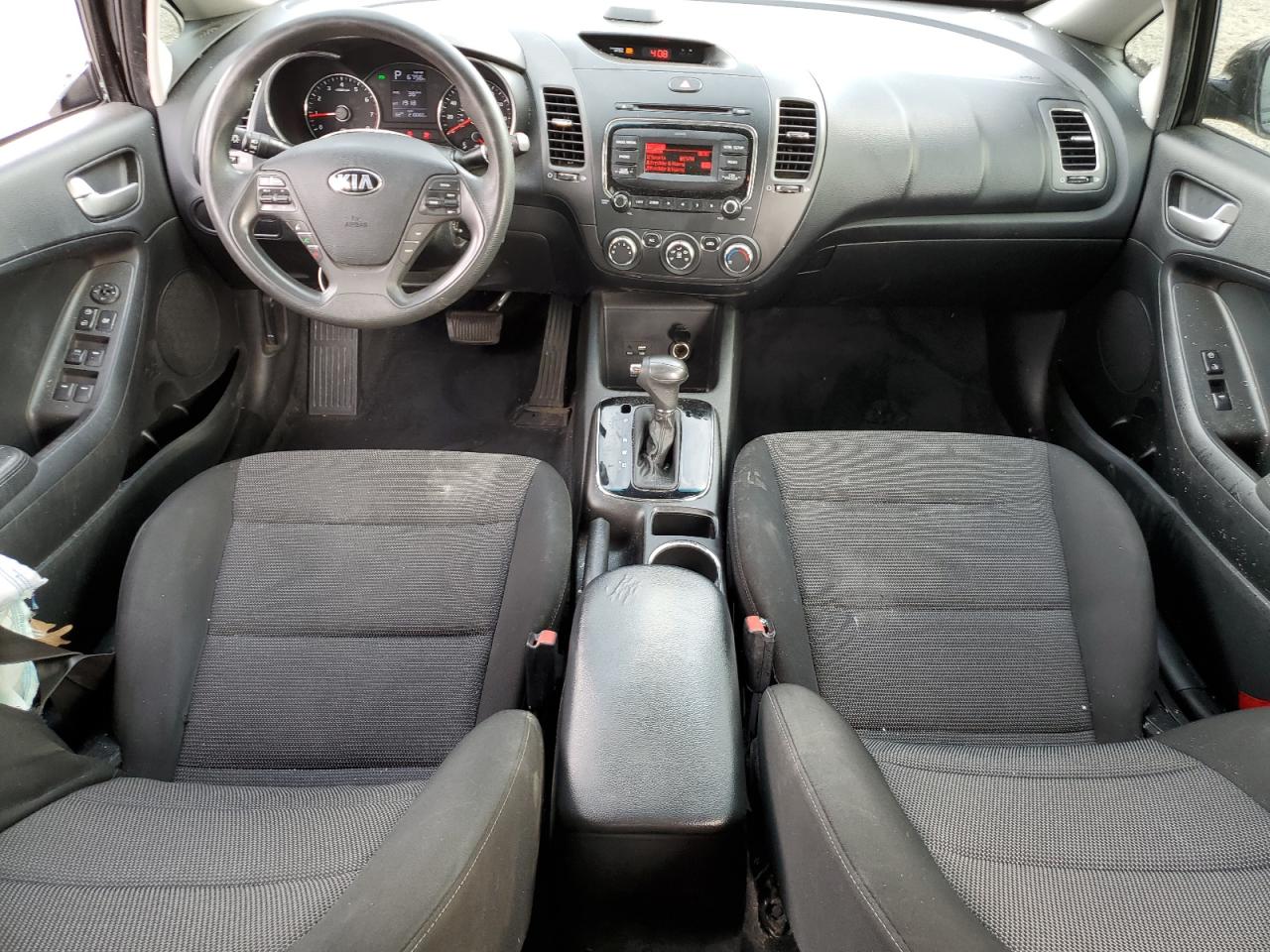 3KPFK4A74JE246534 2018 Kia Forte Lx