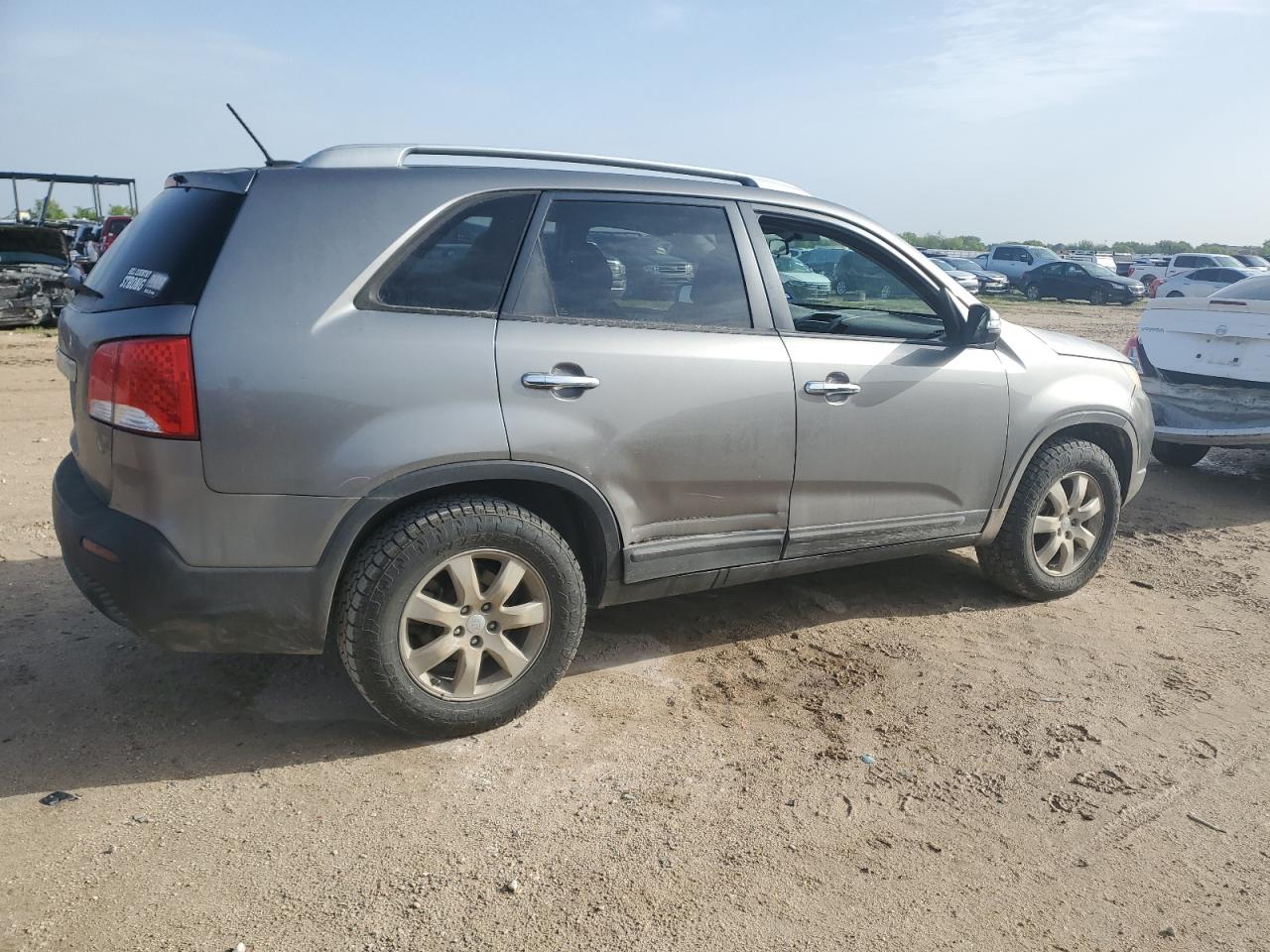 5XYKT4A27BG160302 2011 Kia Sorento Base