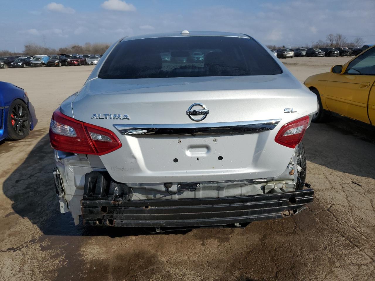 2018 Nissan Altima 2.5 vin: 1N4AL3AP8JC144300