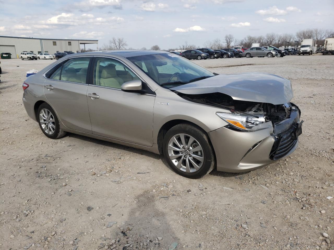 Lot #2429252661 2015 TOYOTA CAMRY HYBR