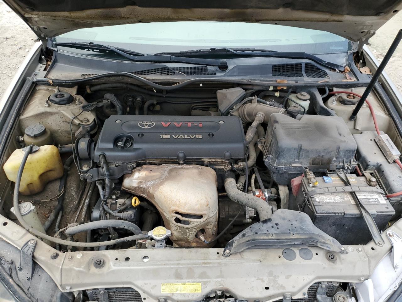 JTDBE32K640263447 2004 Toyota Camry Le