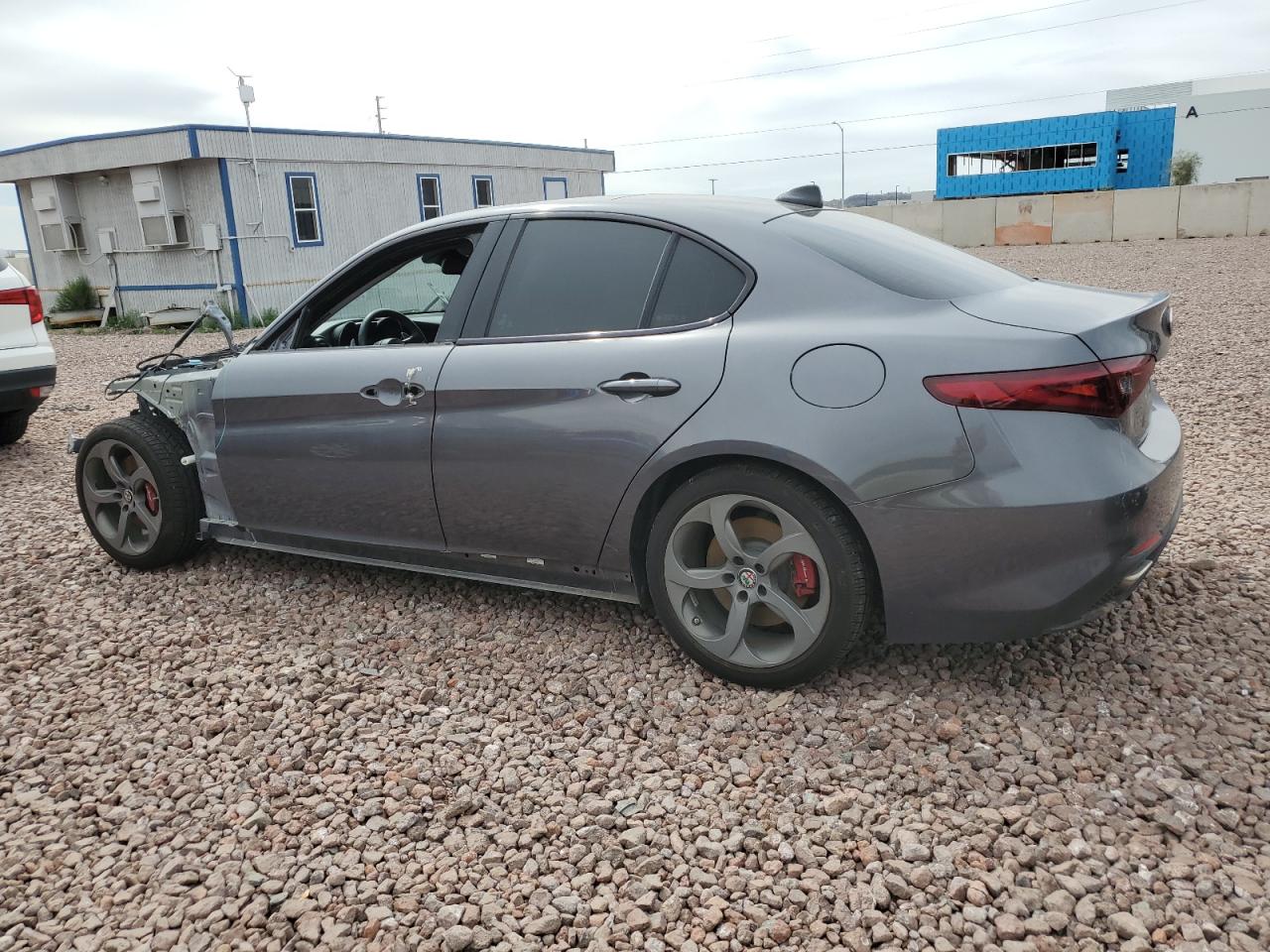 ZARFAEBN0H7555813 2017 Alfa Romeo Giulia