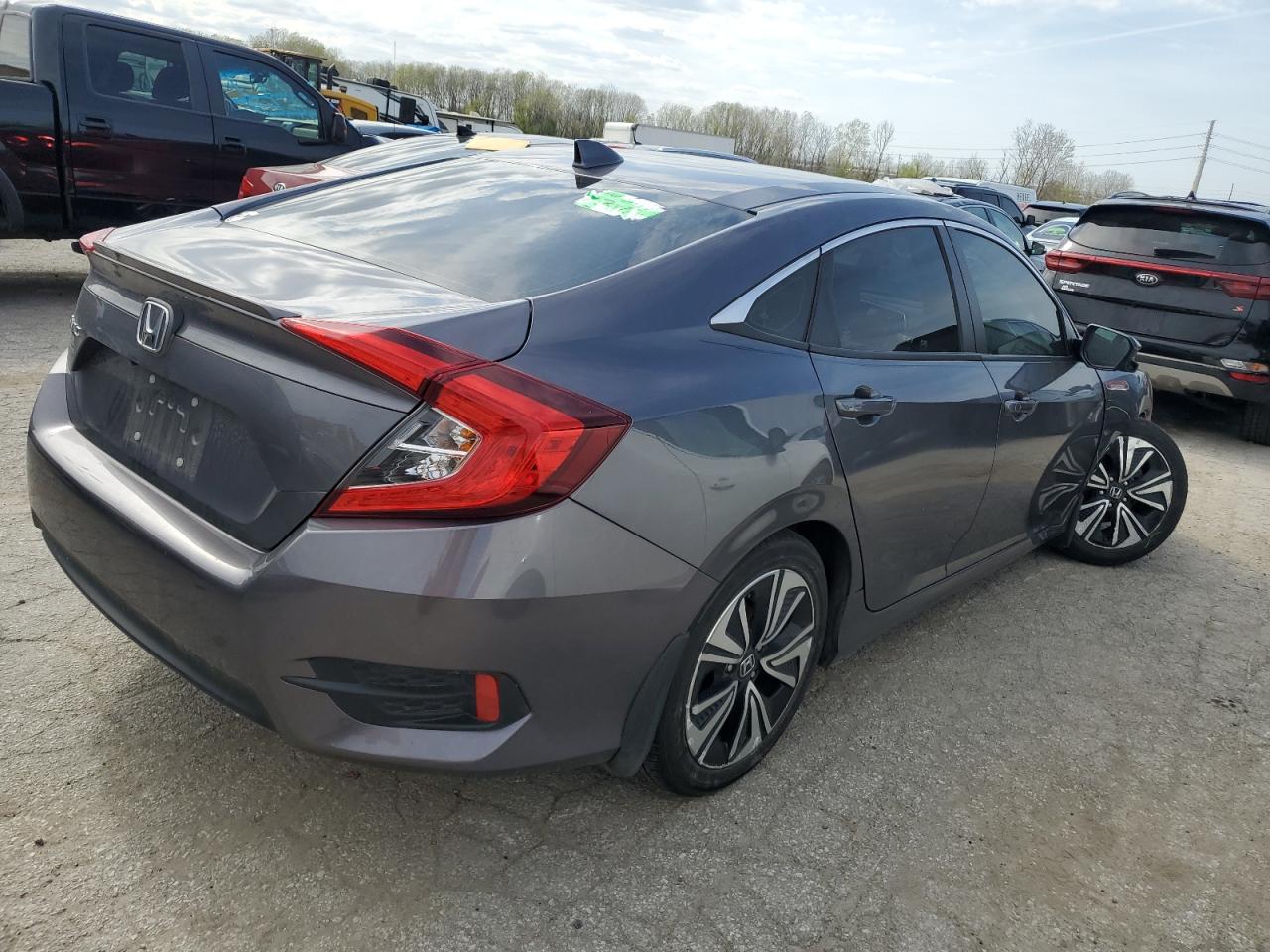 2018 Honda Civic Ex vin: 19XFC1F33JE000902