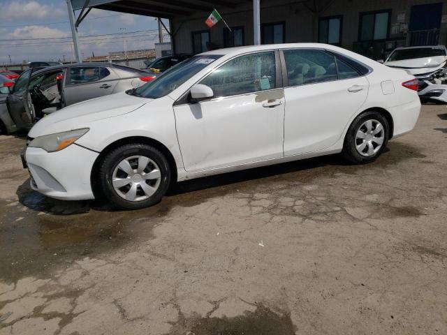 Lot #2475696071 2015 TOYOTA CAMRY LE salvage car