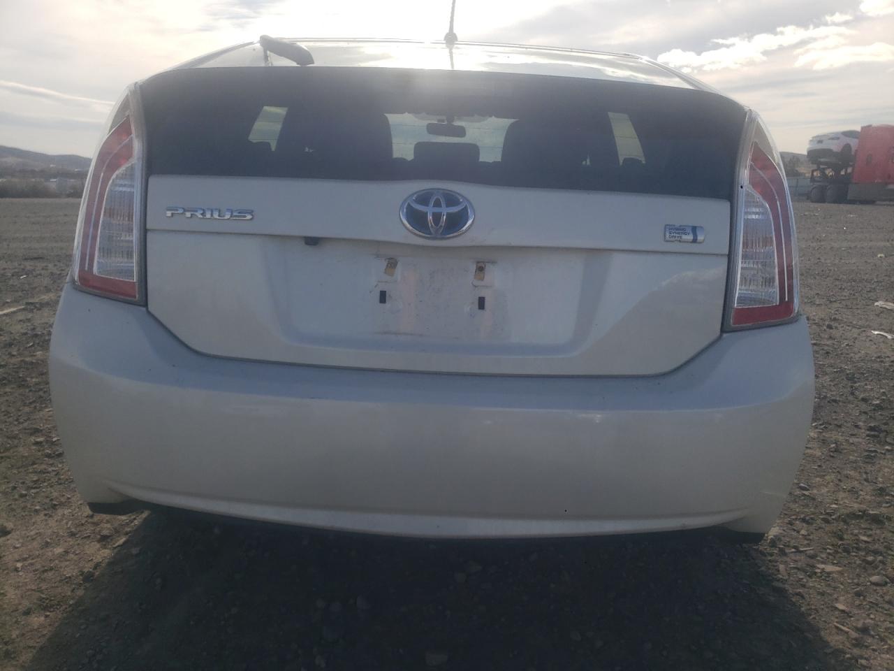 JTDKN3DU5F0402789 2015 Toyota Prius