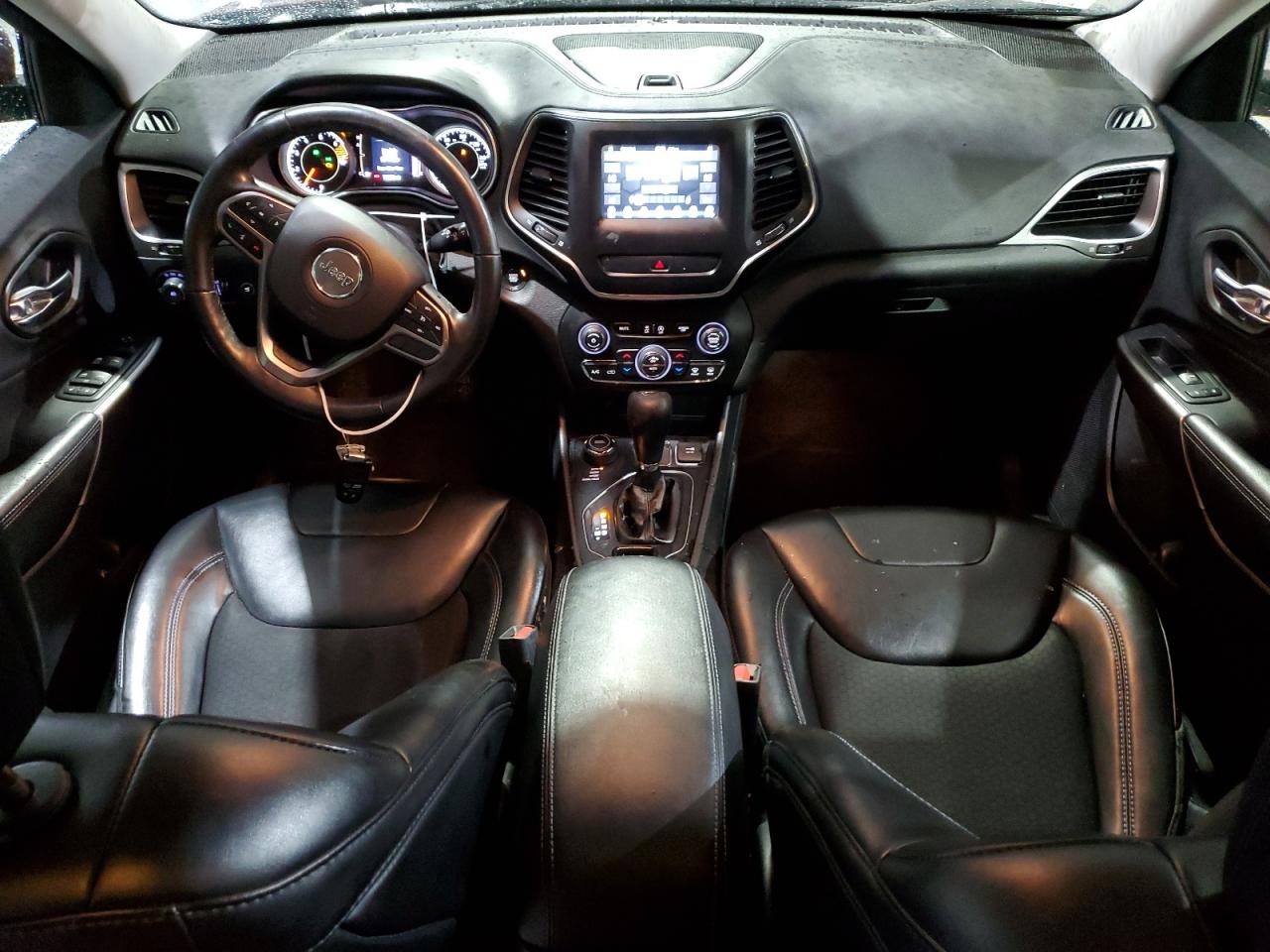 1C4PJMLBXKD112199 2019 Jeep Cherokee Latitude Plus