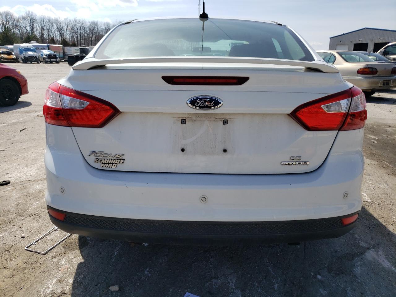 2014 Ford Focus Se vin: 1FADP3F28EL451759