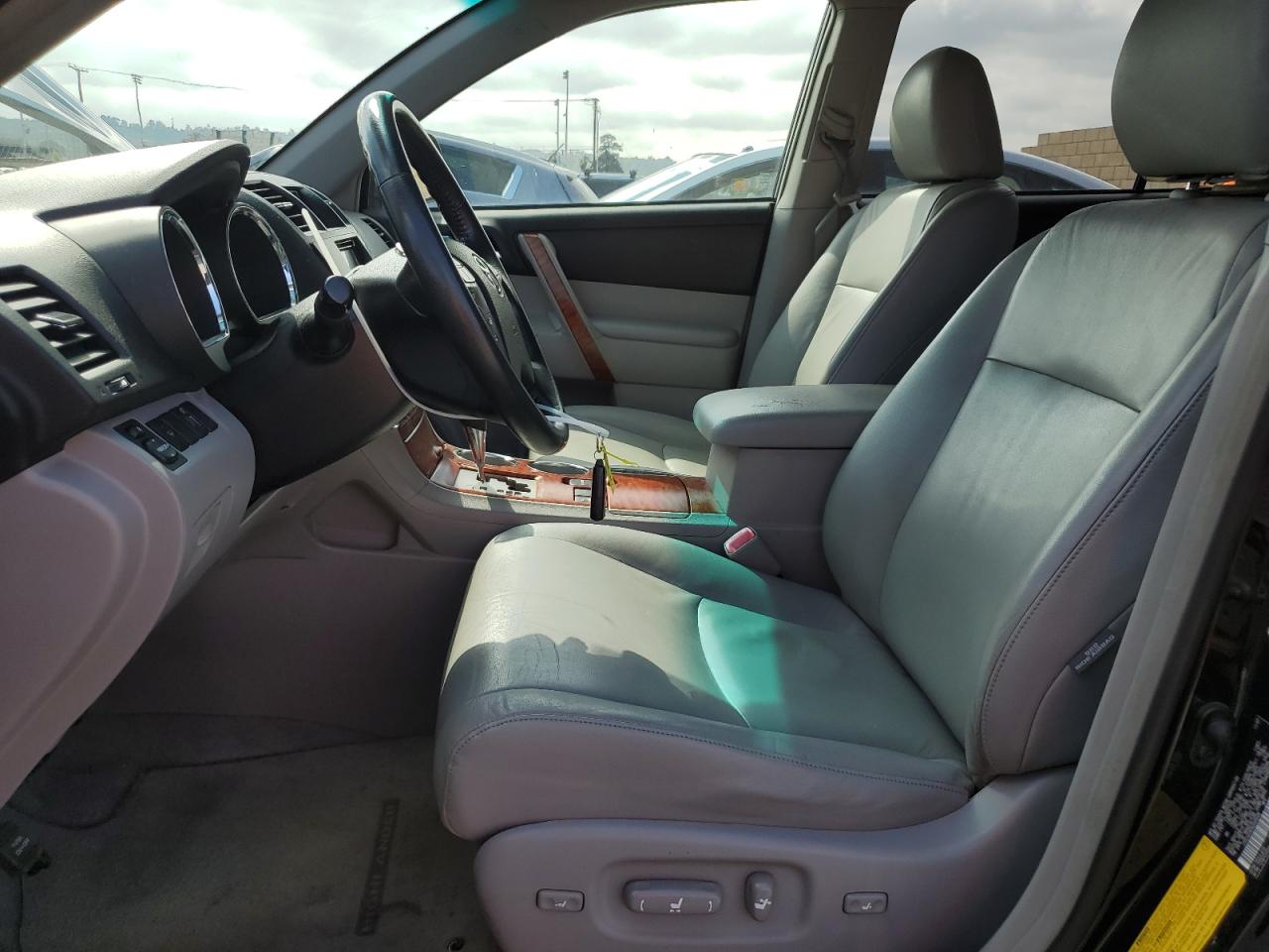 JTEES42A082045528 2008 Toyota Highlander Limited