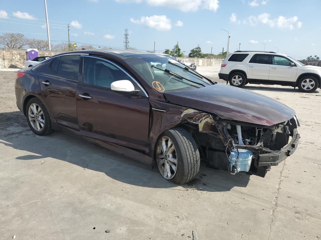 KNAGN4A77B5167073 2011 Kia Optima Ex