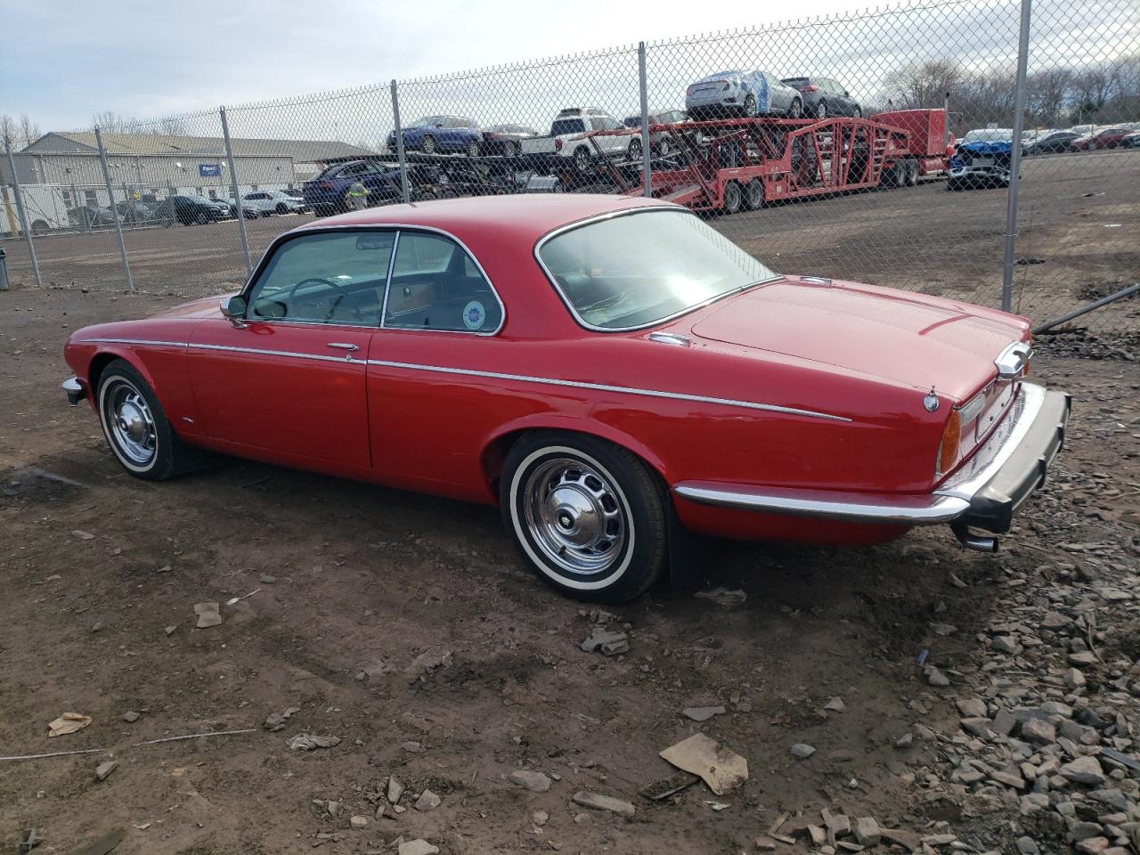 UG2G50715 1976 Jaguar Xj