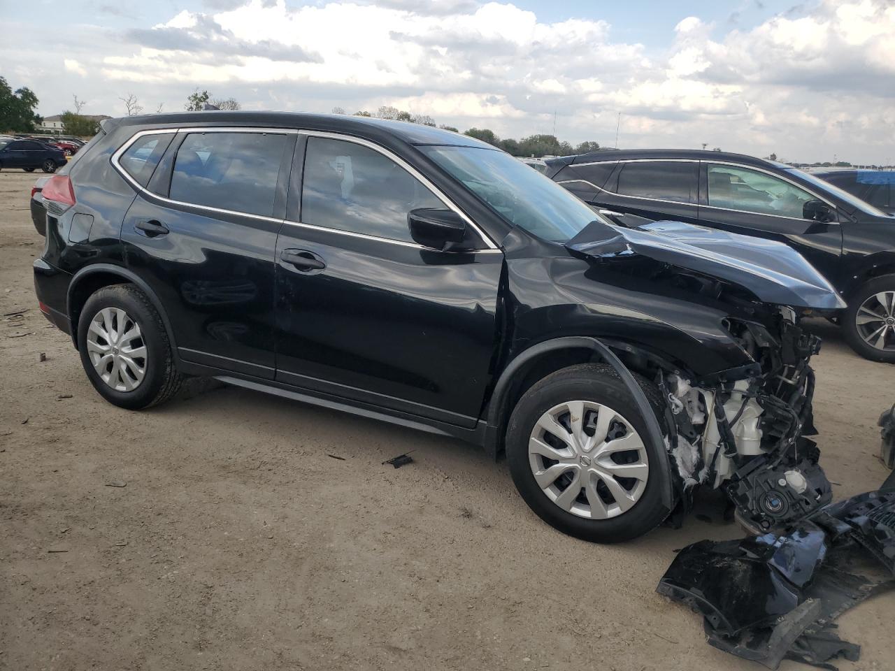 JN8AT2MT2JW458234 2018 Nissan Rogue S