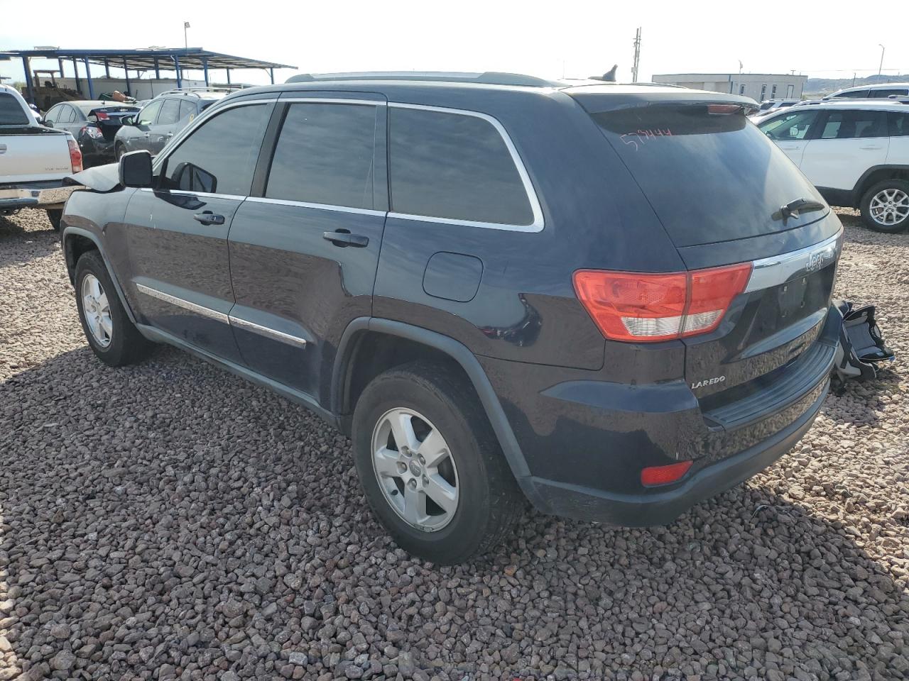 1J4RS4GG6BC573444 2011 Jeep Grand Cherokee Laredo