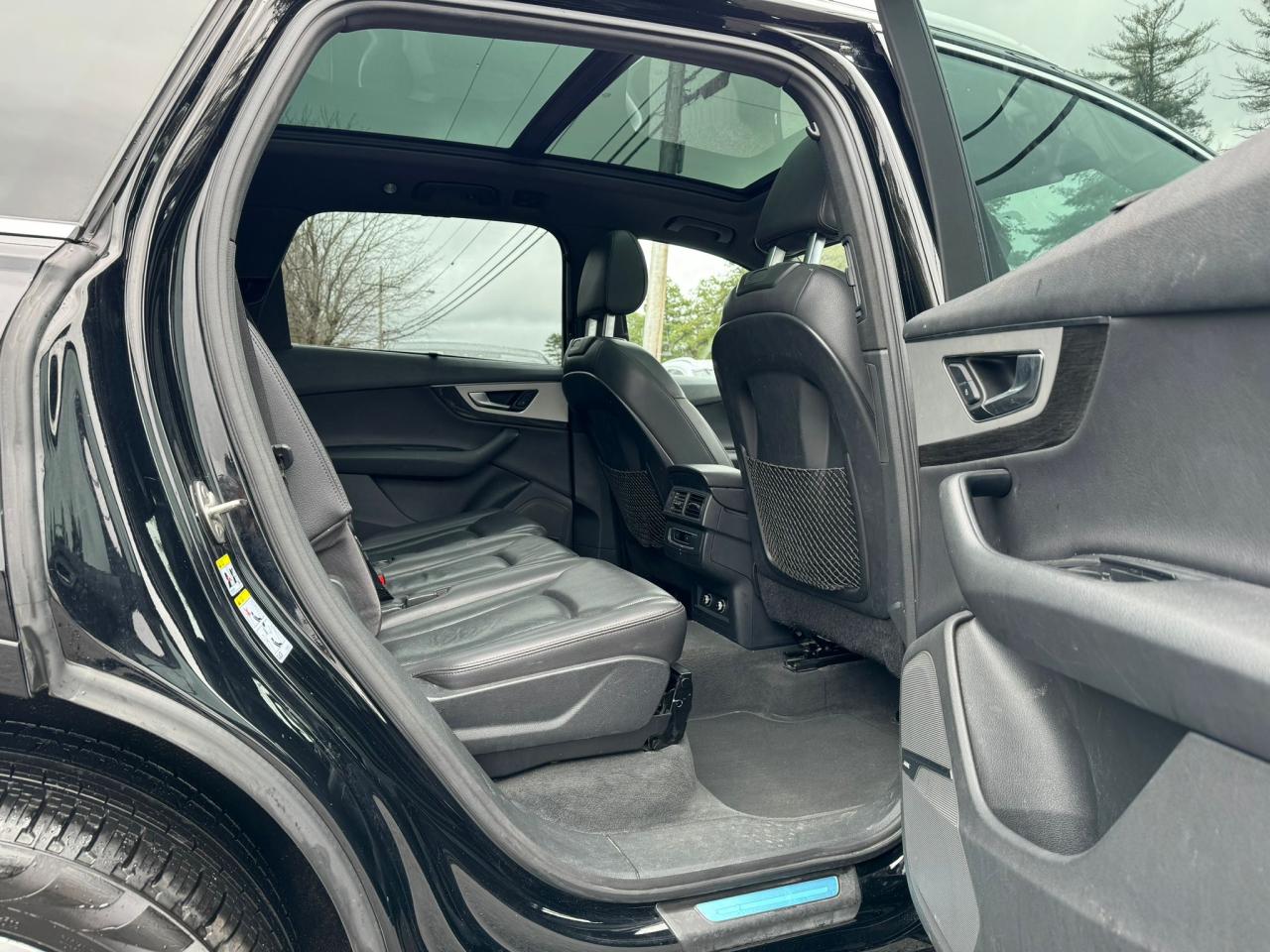 wa1lhaf75jd012973 WA1LHAF75JD012973 2018 Audi Q7 Premium Plus