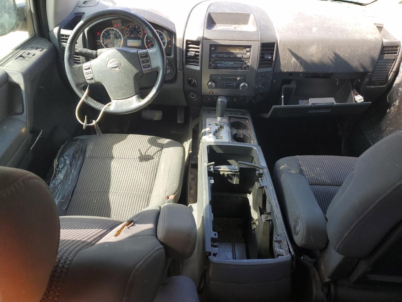 1N6AA0CC2CN329732 2012 Nissan Titan S