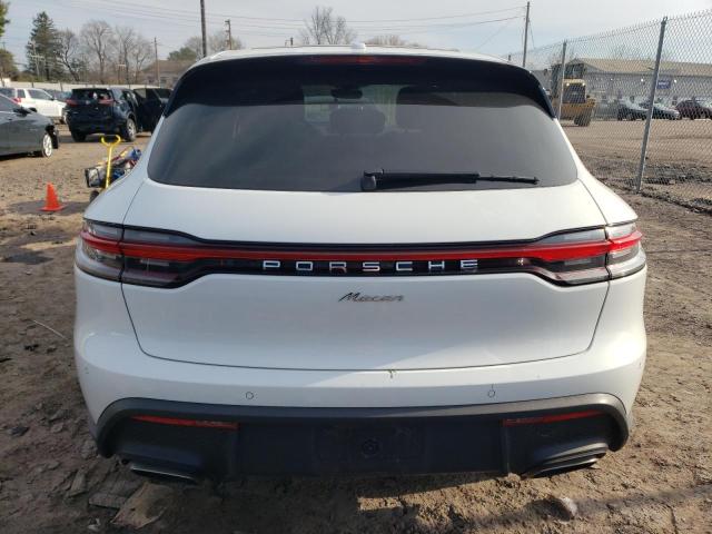 VIN WP1AA2A57NLB06117 2022 Porsche Macan no.6