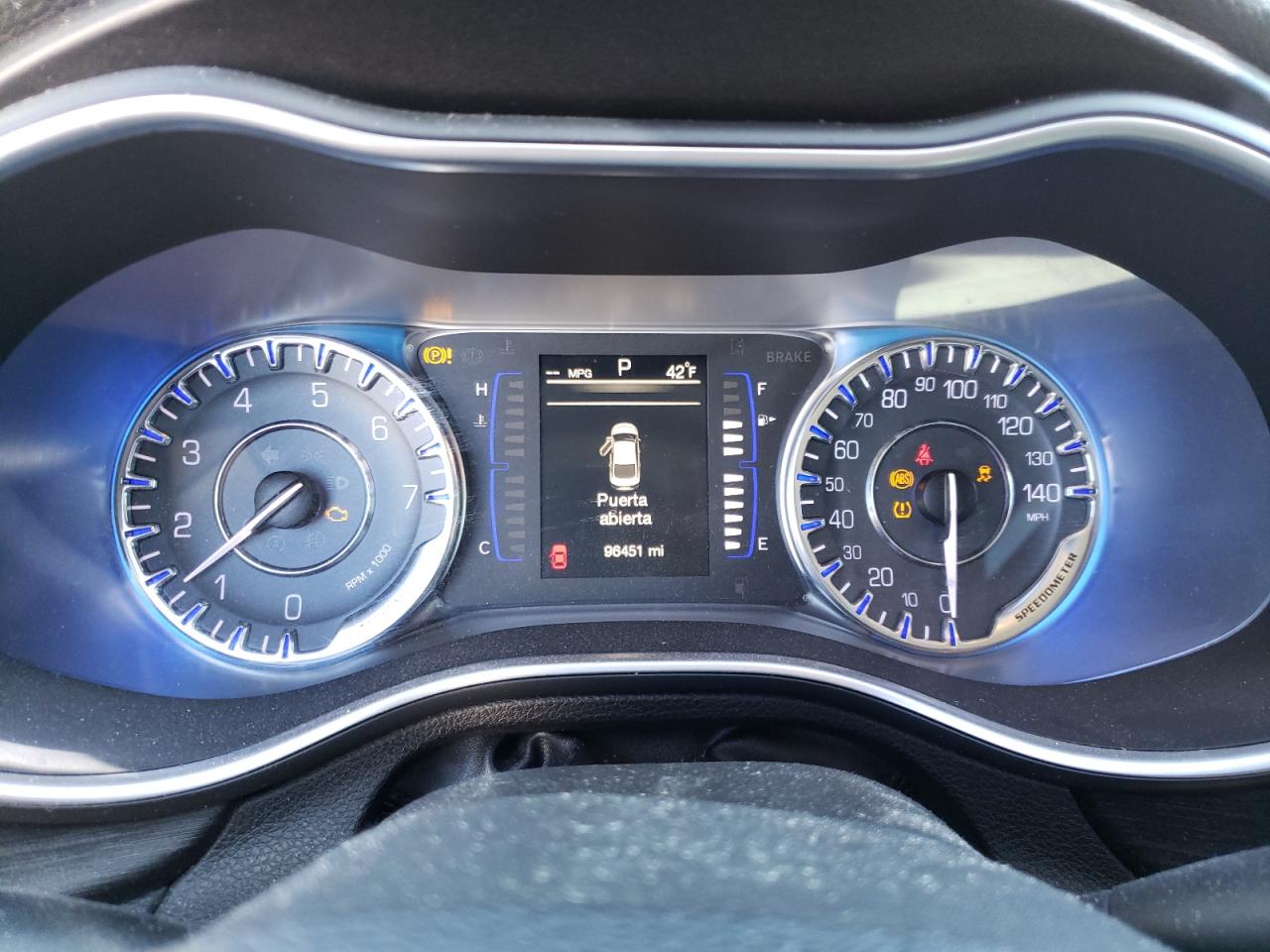 1C3CCCFB2FN609900 2015 Chrysler 200 Lx