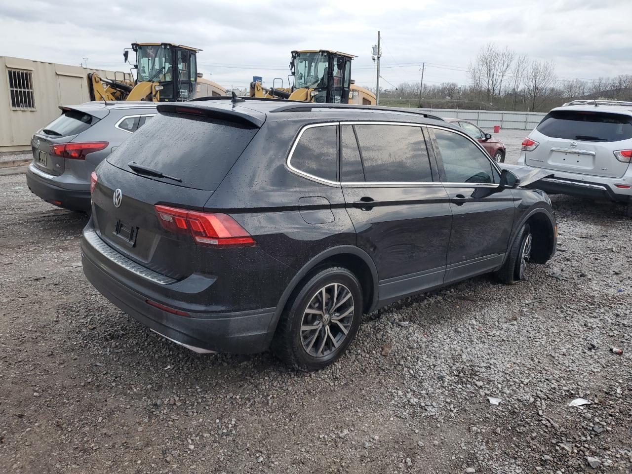 VOLKSWAGEN TIGUAN SE -