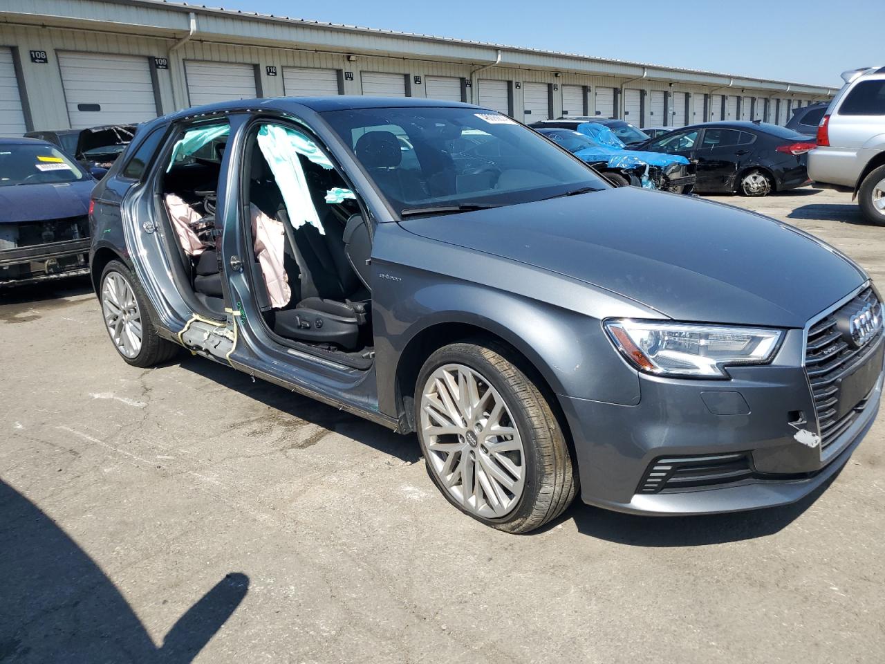 Фото: WAUUPBFF1JA100024 - 4