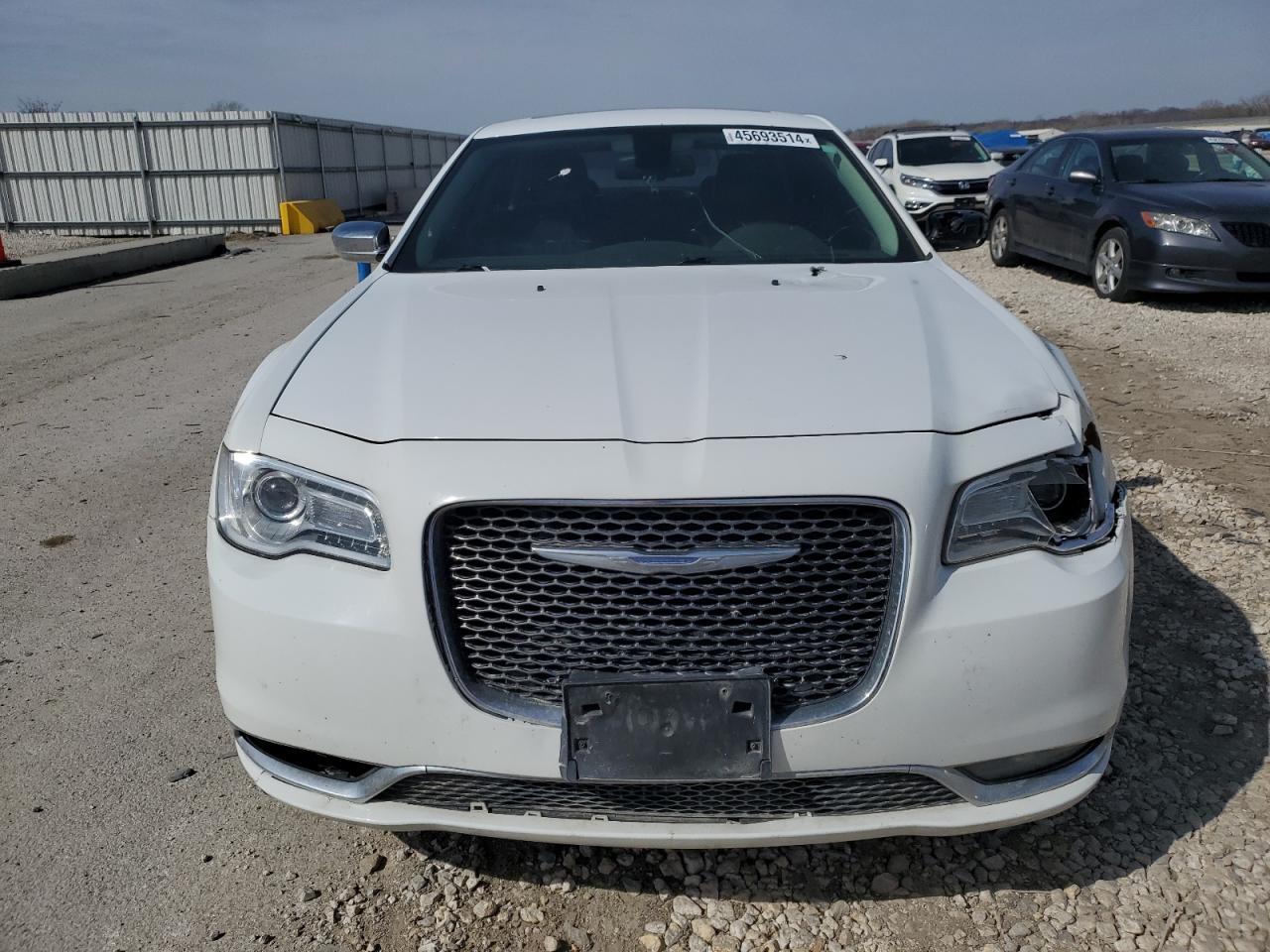 2016 Chrysler 300C vin: 2C3CCAKG8GH191147