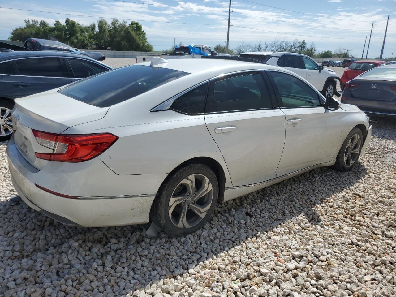 1HGCV1F50JA003825 2018 Honda Accord Exl