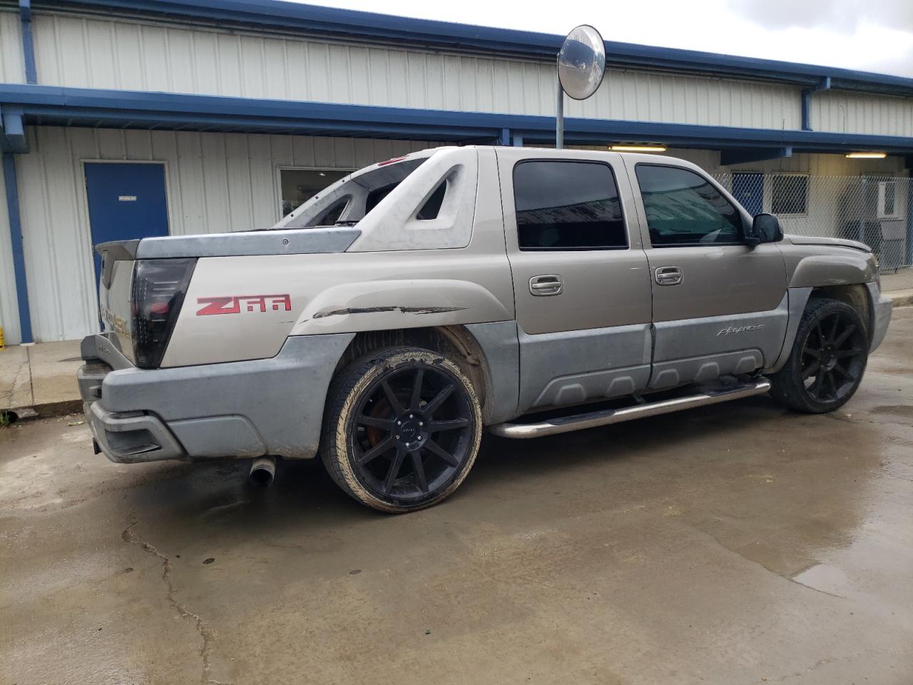 3GNEC13T42G156329 2002 Chevrolet Avalanche C1500