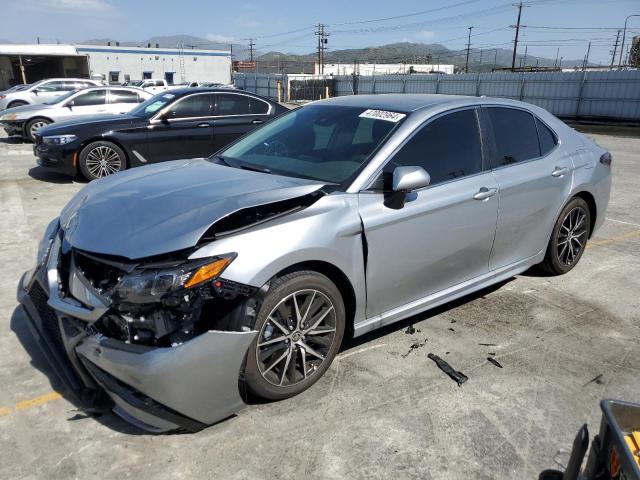 Lot #2501504131 2024 TOYOTA CAMRY SE N salvage car