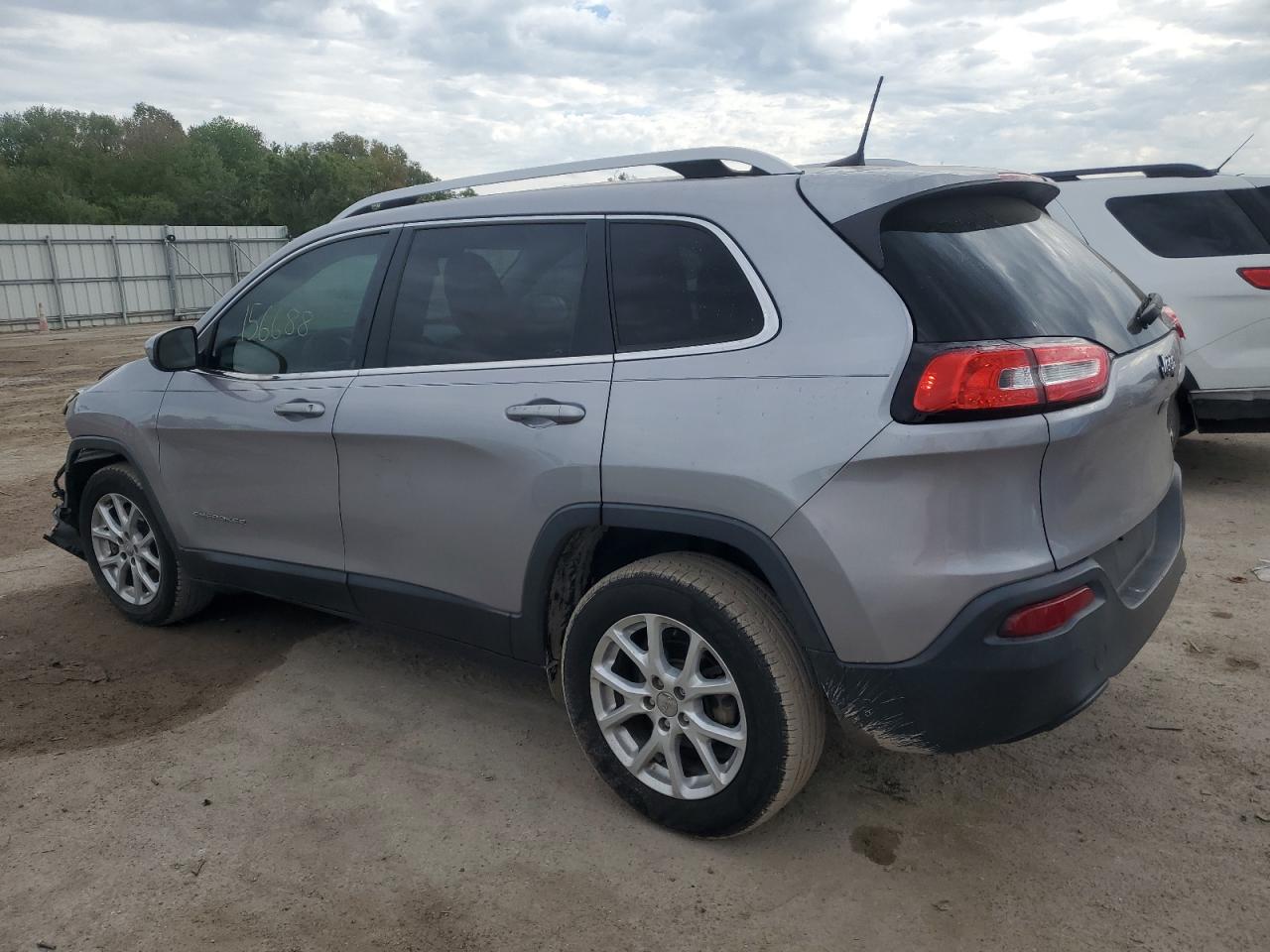 1C4PJLCB9JD503918 2018 Jeep Cherokee Latitude