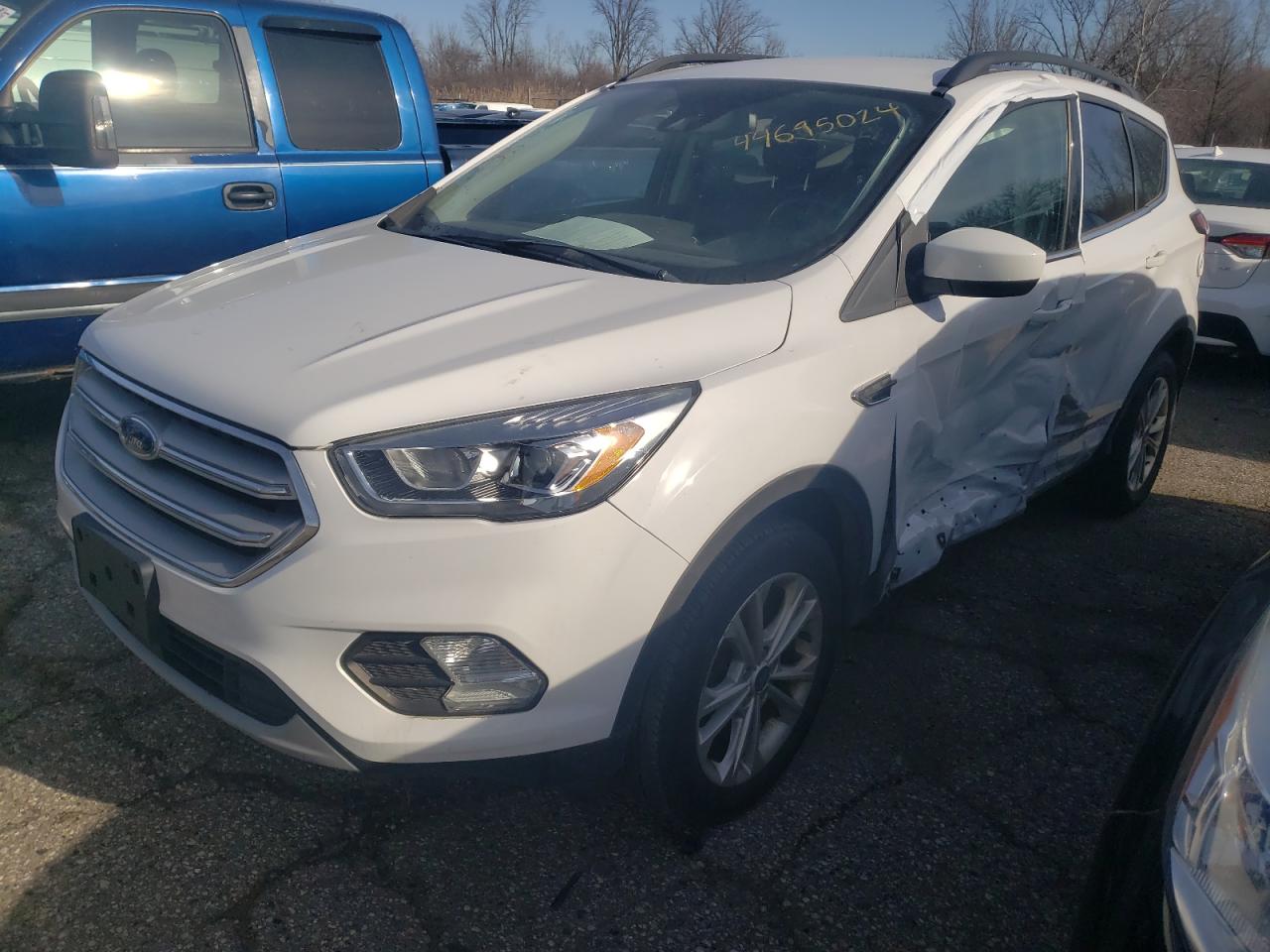 1FMCU9HD9JUD23658 2018 Ford Escape Sel