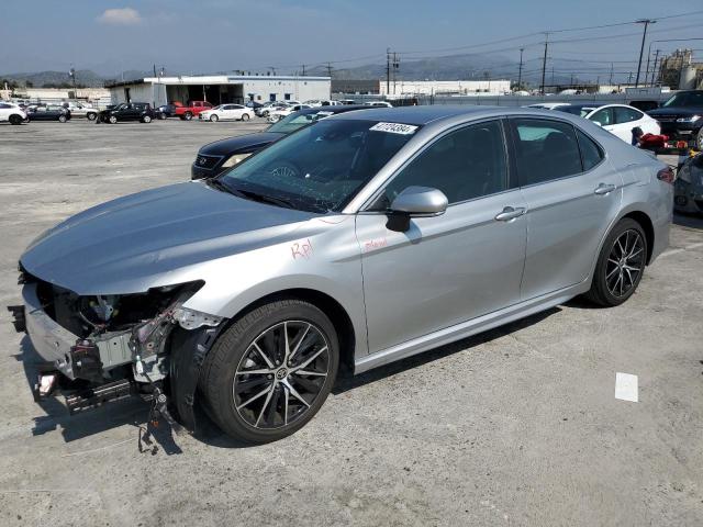 Lot #2494664073 2023 TOYOTA CAMRY SE N salvage car
