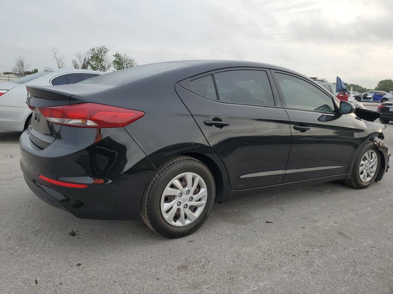 5NPD74LF1JH288653 2018 Hyundai Elantra Se