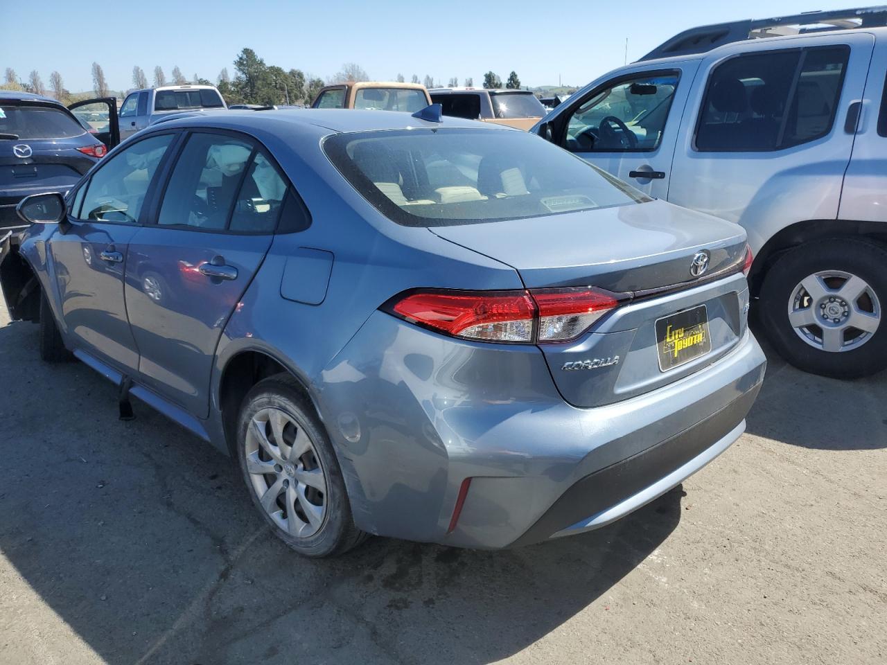 2020 Toyota Corolla Le vin: JTDEPRAE5LJ090664