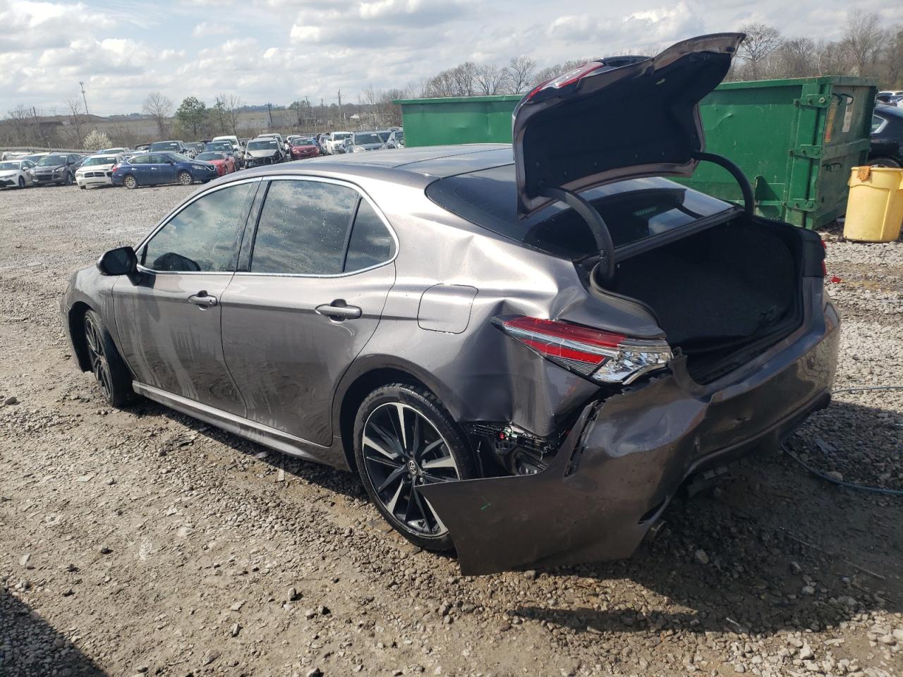 TOYOTA CAMRY XSE -
