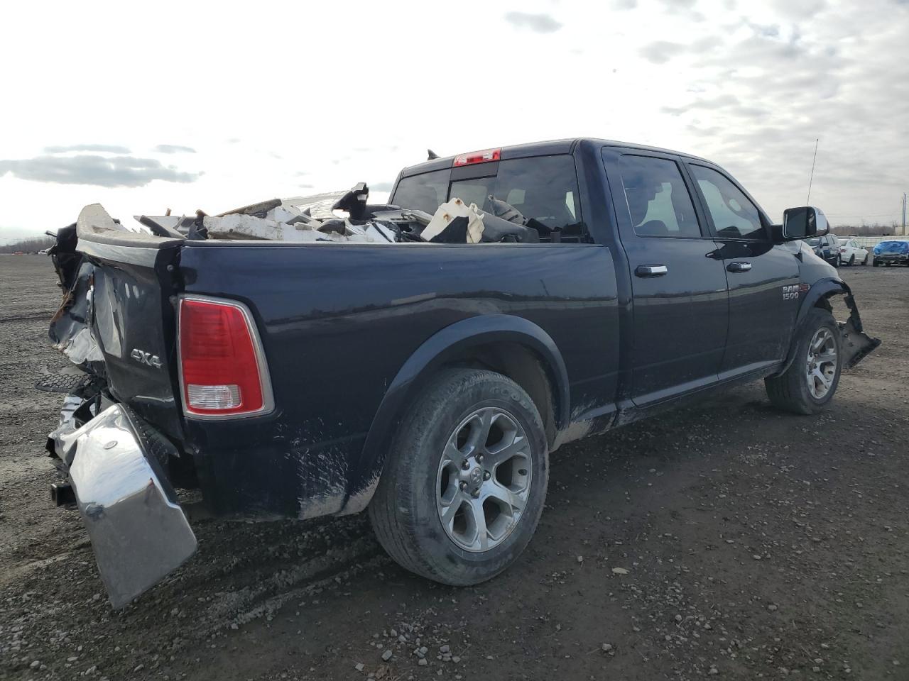 1C6RR7VM0JS226120 2018 Ram 1500 Laramie