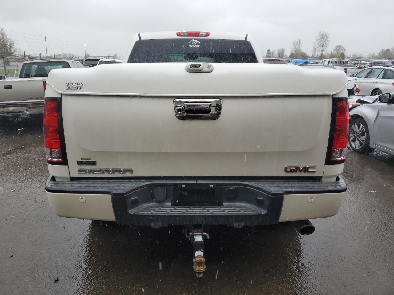 3GTP2XE21BG218085 2011 GMC Sierra K1500 Denali