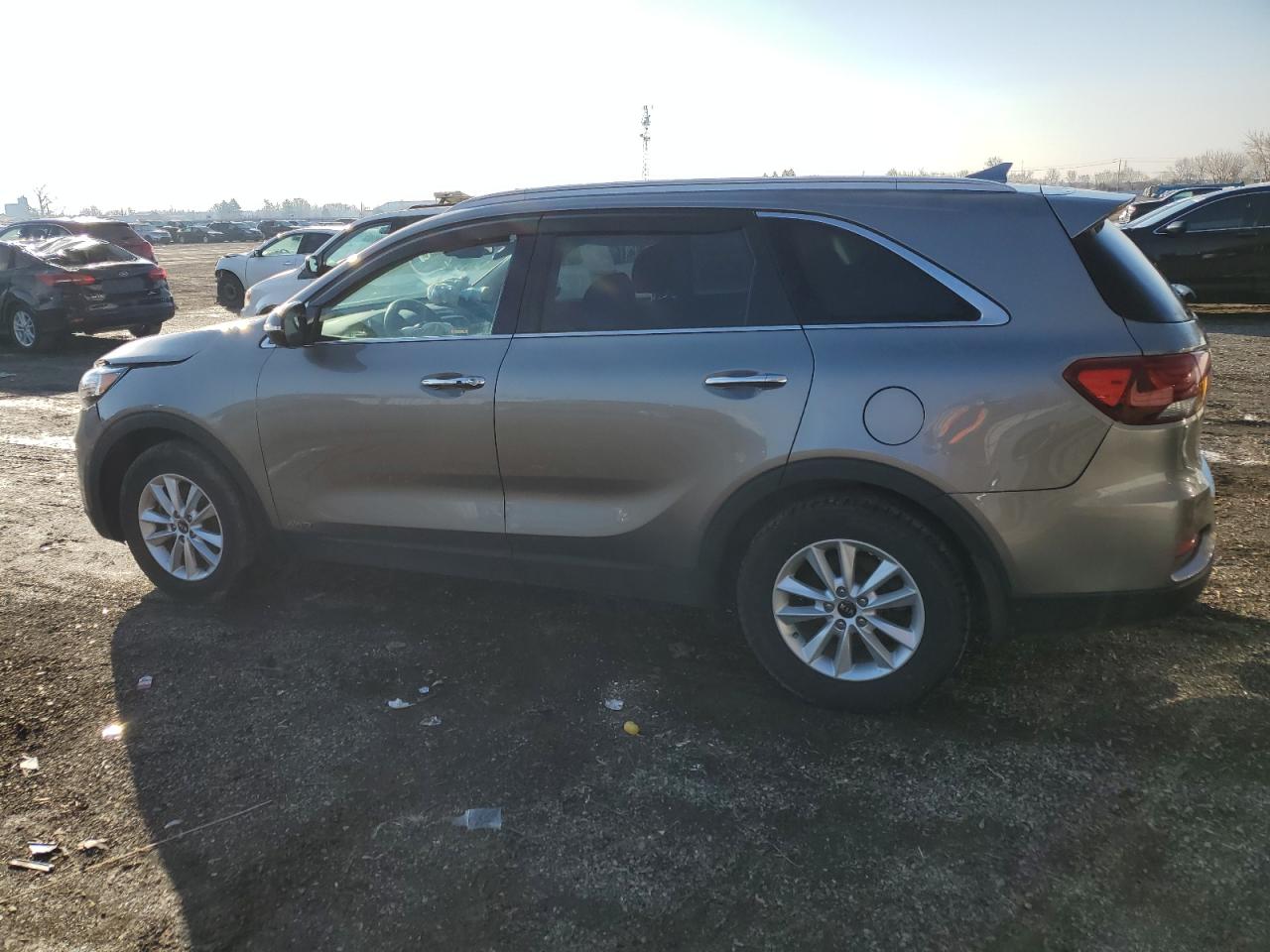 5XYPGDA53KG557297 2019 Kia Sorento Lx