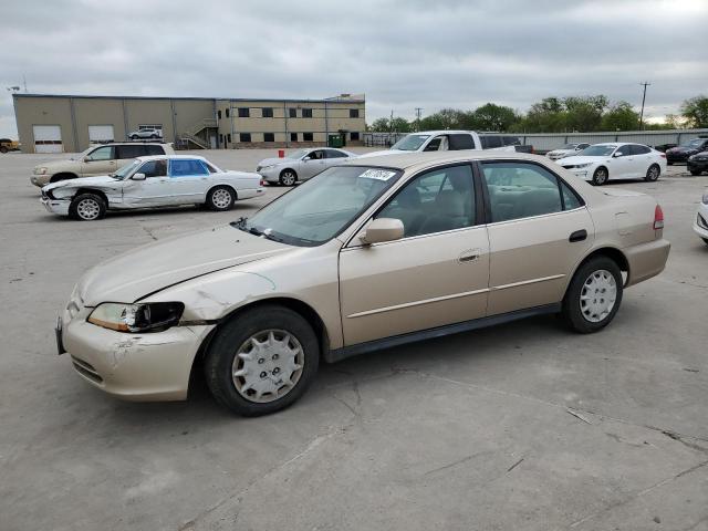 Lot #2462014215 2001 HONDA ACCORD LX salvage car