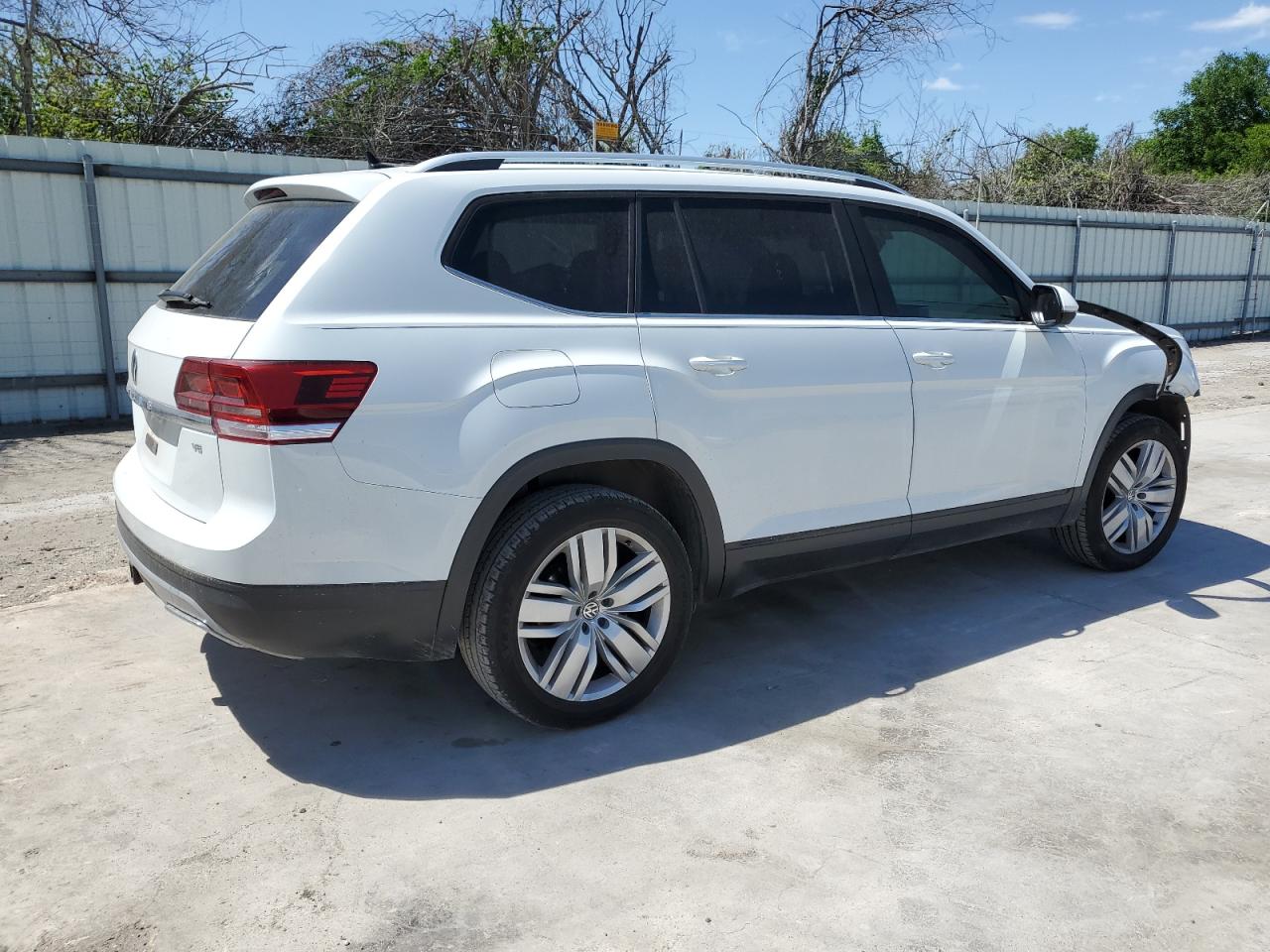 1V2WR2CA9KC597245 2019 Volkswagen Atlas Se