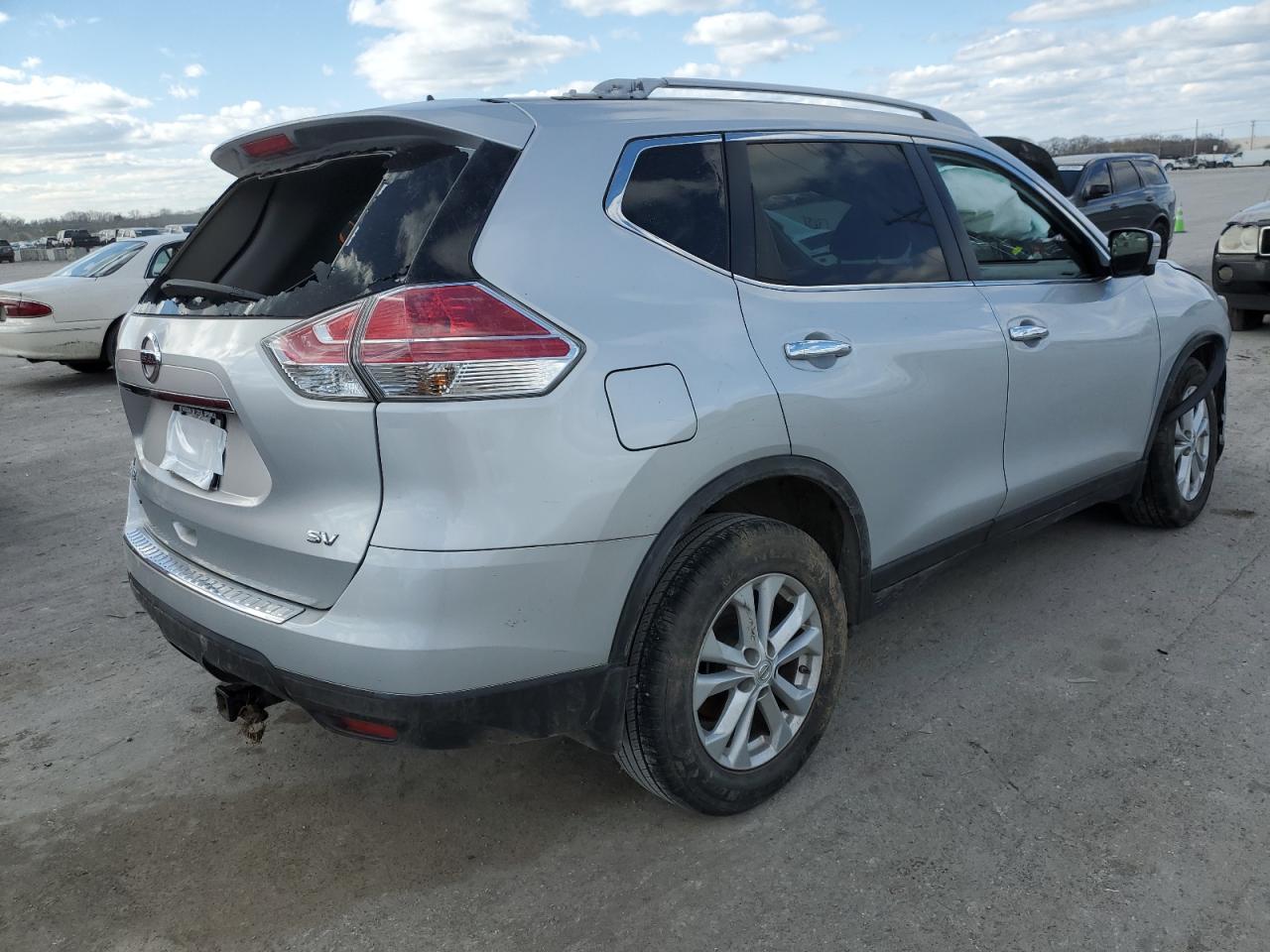 2015 Nissan Rogue S vin: KNMAT2MT4FP580686