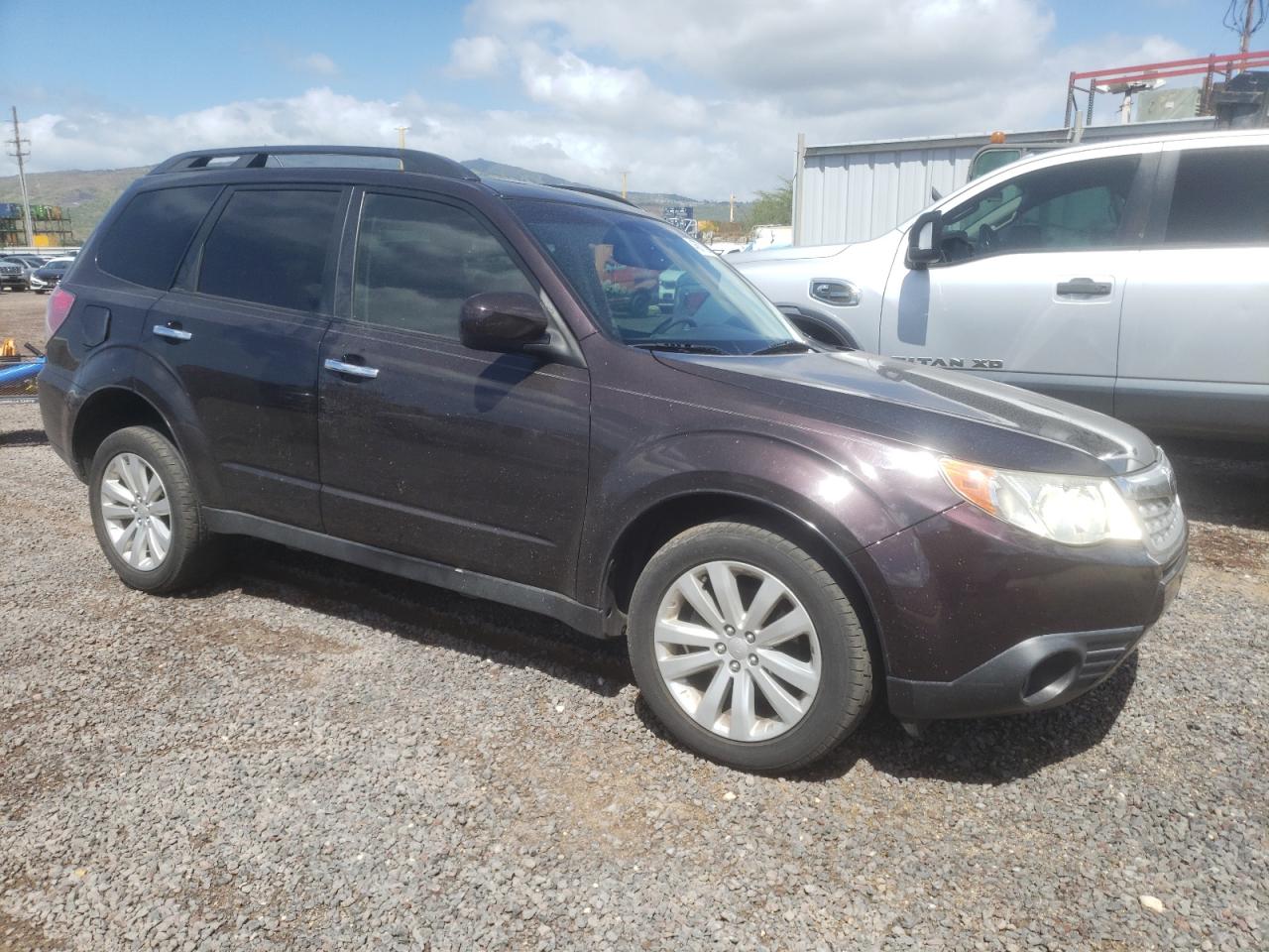 2013 Subaru Forester Limited vin: JF2SHAFCXDH437392