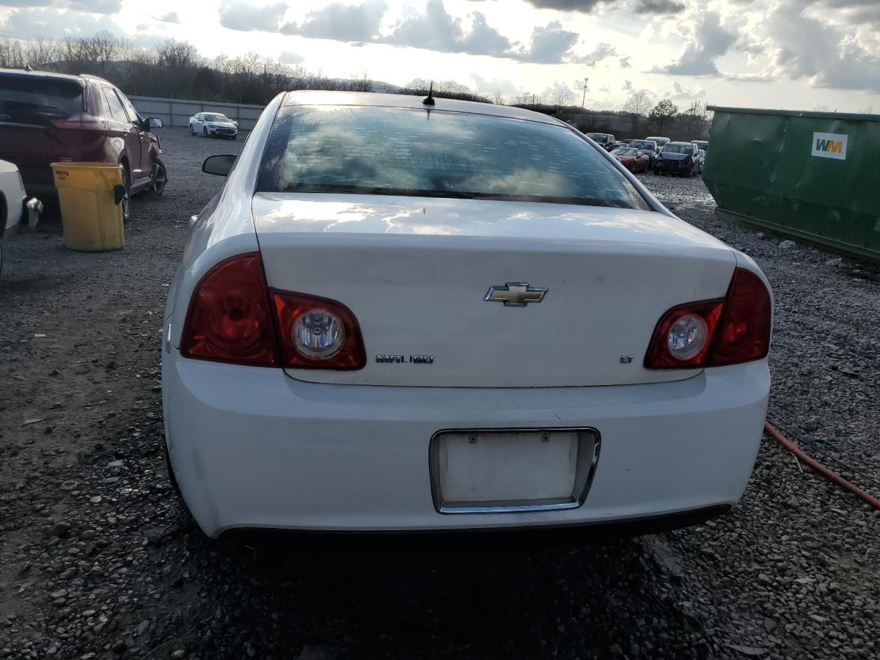 1G1ZJ57BX8F174734 2008 Chevrolet Malibu 2Lt