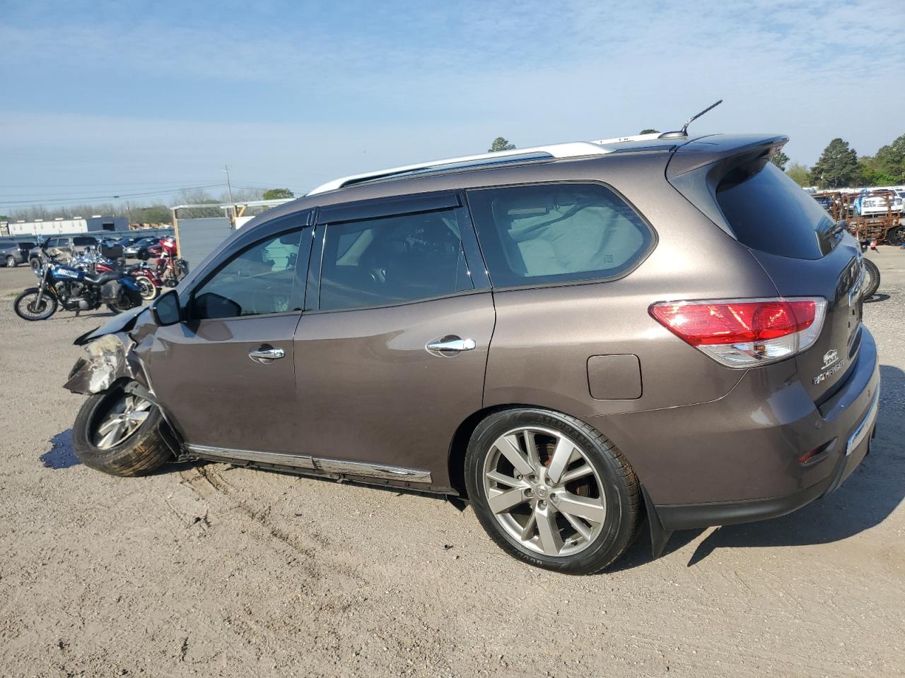 VIN: 5N1AR2MN2GC621837 2016 NISSAN PATHFINDER