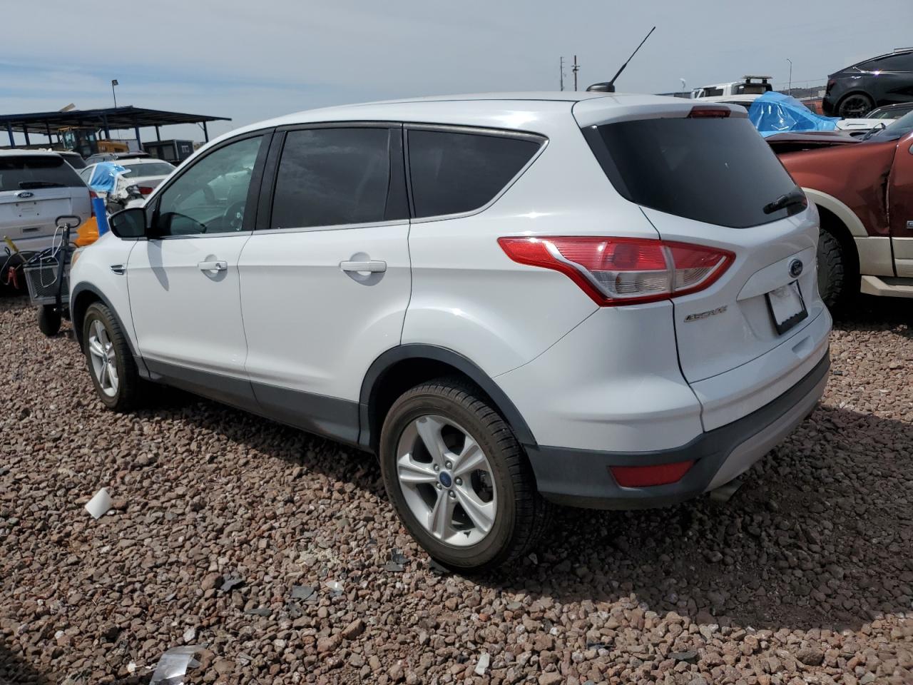 1FMCU9GX7GUC67823 2016 Ford Escape Se