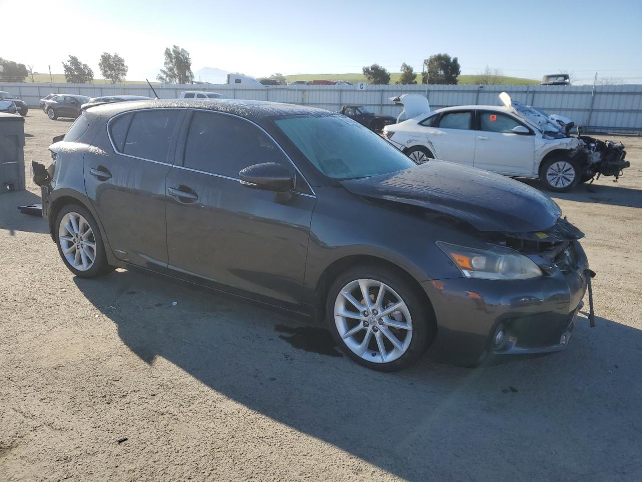 JTHKD5BH6B2039677 2011 Lexus Ct 200