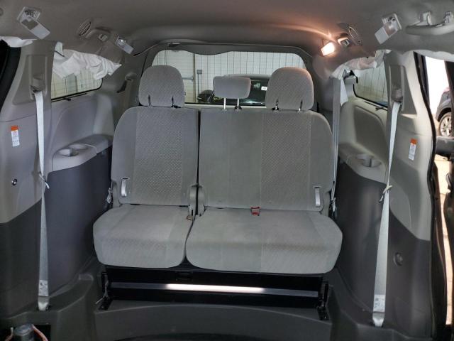 2020 Toyota Sienna - Image 10