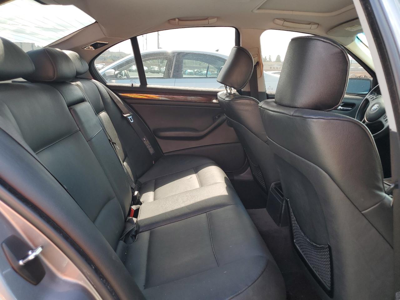 wbaaz33444kp90632 WBAAZ33444KP90632 2004 BMW 325 Is Sulev