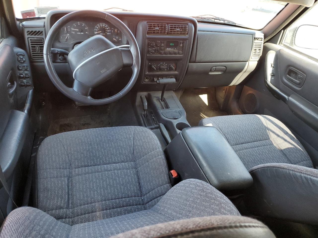 1J4FF48S6YL193037 2000 Jeep Cherokee Sport