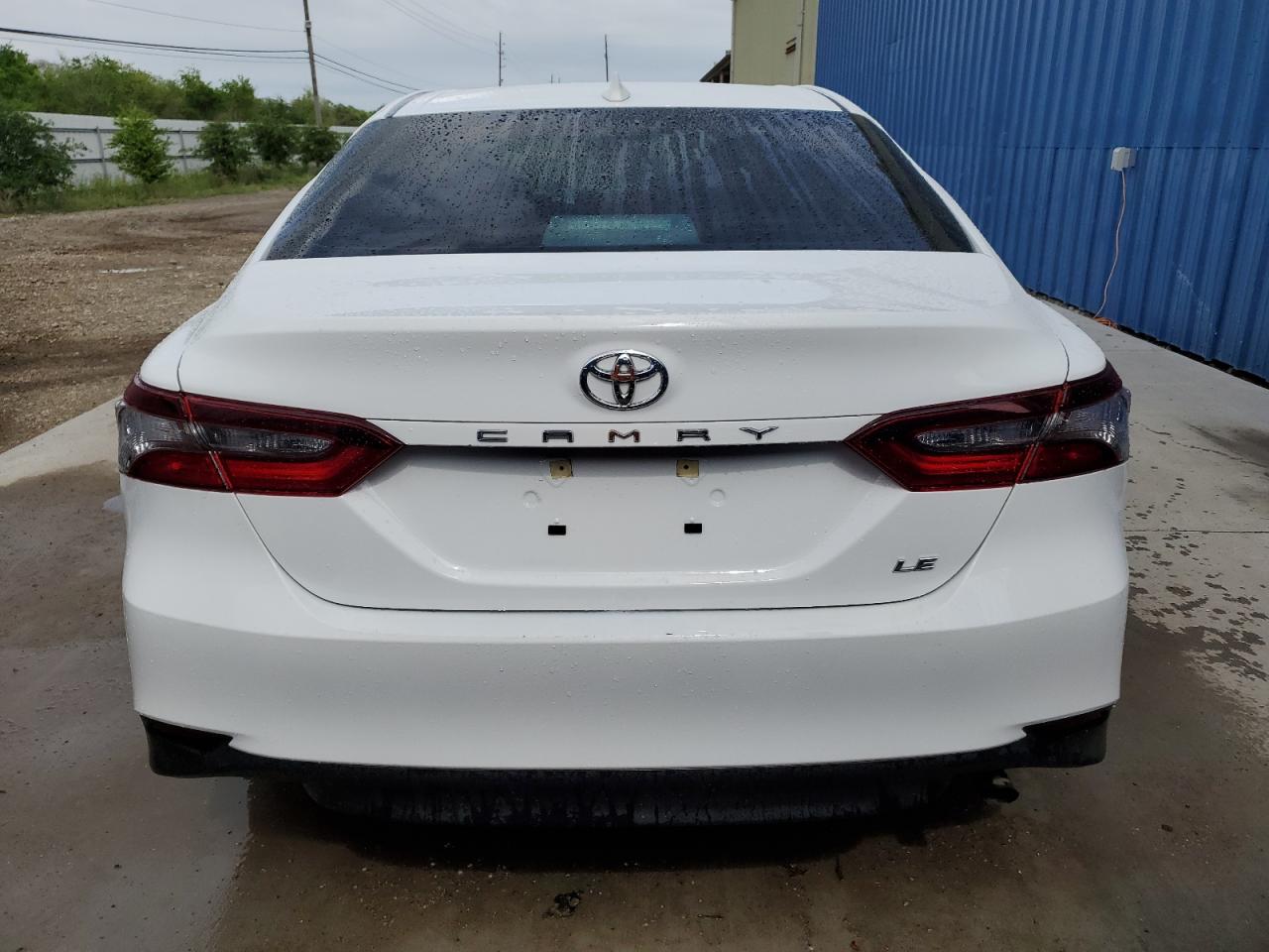 2023 Toyota Camry Le vin: 4T1C11AKXPU113341