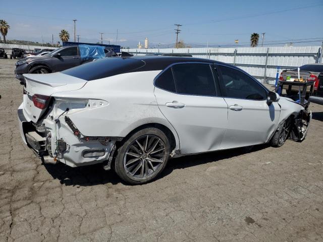 4T1T11AKXPU110679 Toyota Camry SE N 3