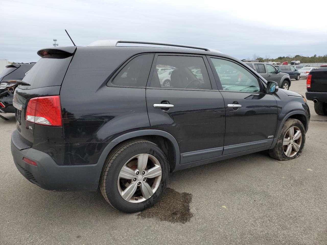 5XYKUDA64DG407083 2013 Kia Sorento Ex